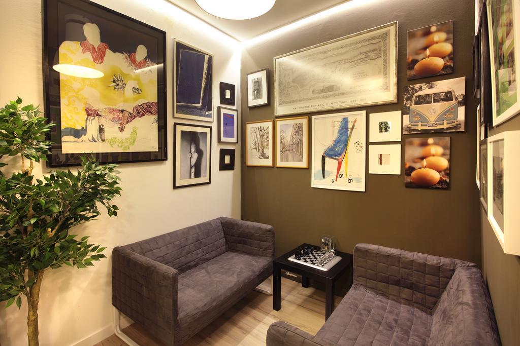 Gracia City Hostel Barcelona Luaran gambar Waiting room