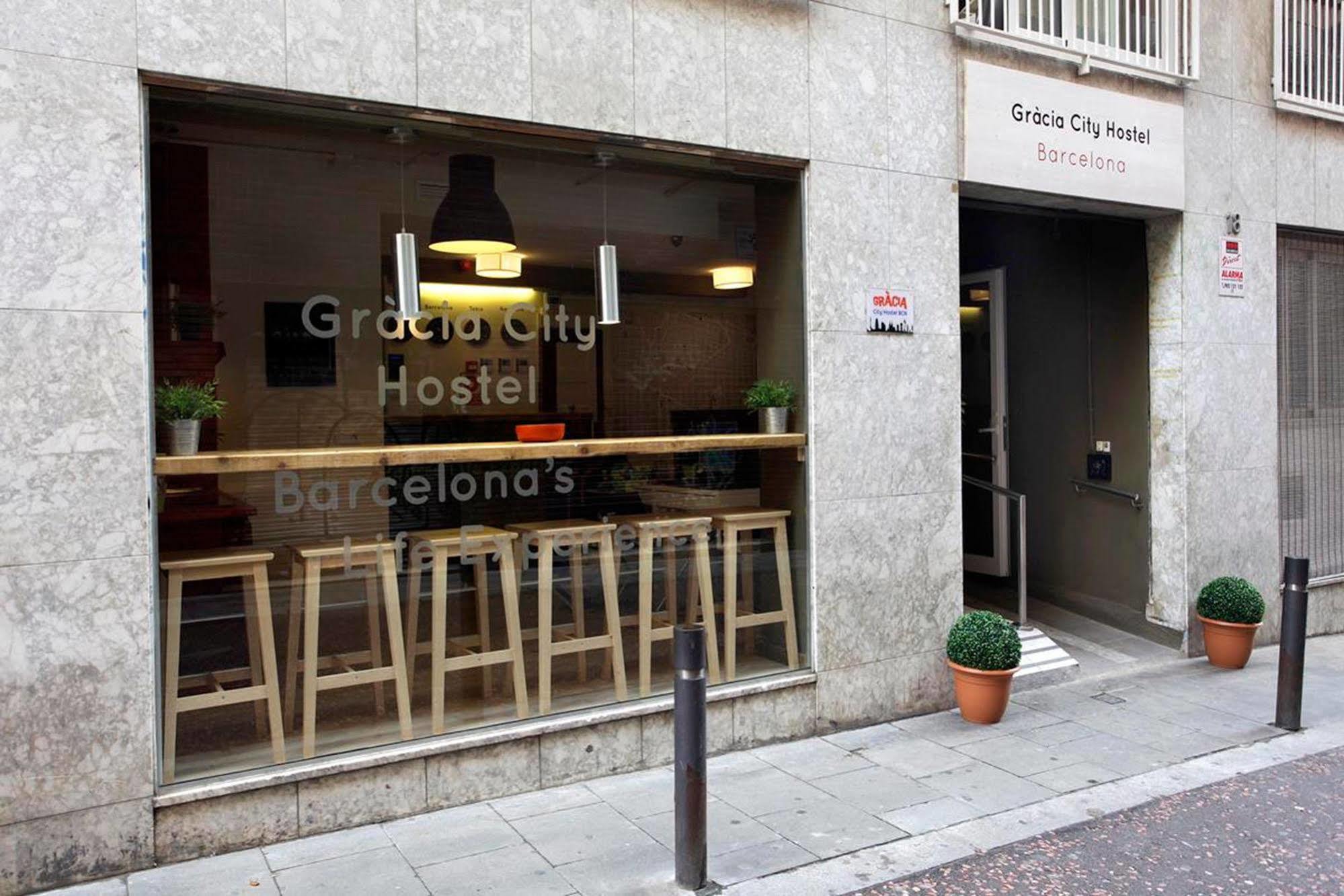 Gracia City Hostel Barcelona Luaran gambar Hostel in Barcelona
